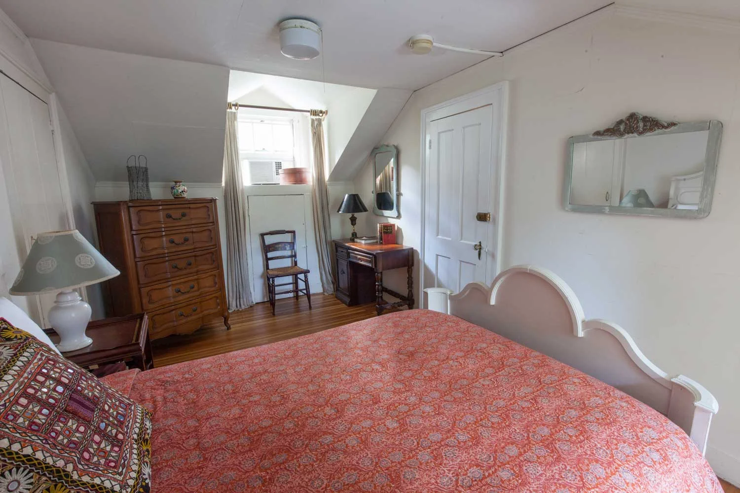 Room 29, Crow's Nest Suite