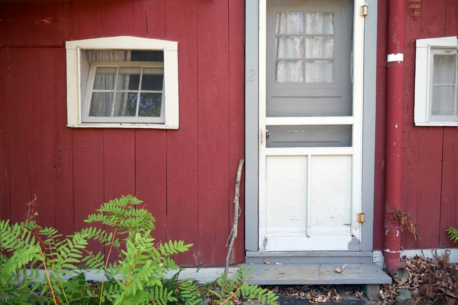 ROOM 2, HOOP SHED