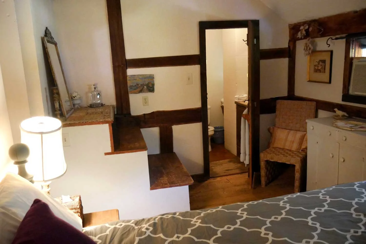 Room 10, Homestead