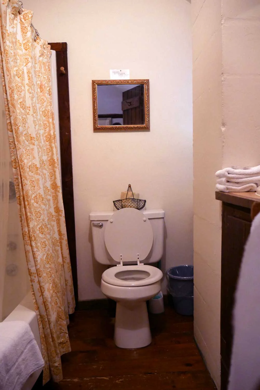 Room 10, Homestead