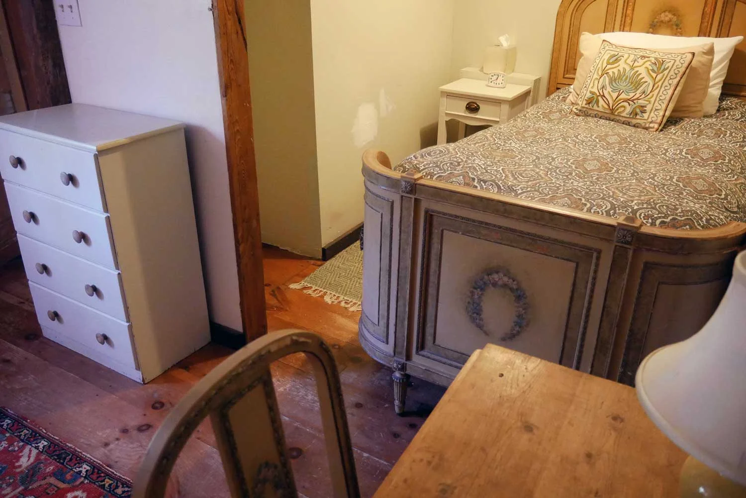 Room 15, Tree House