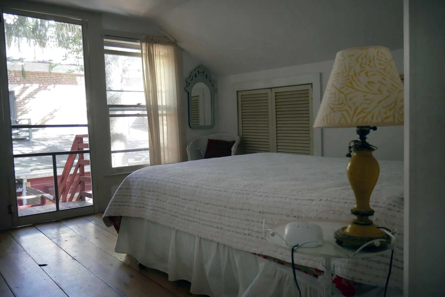 Room 33, Martingale