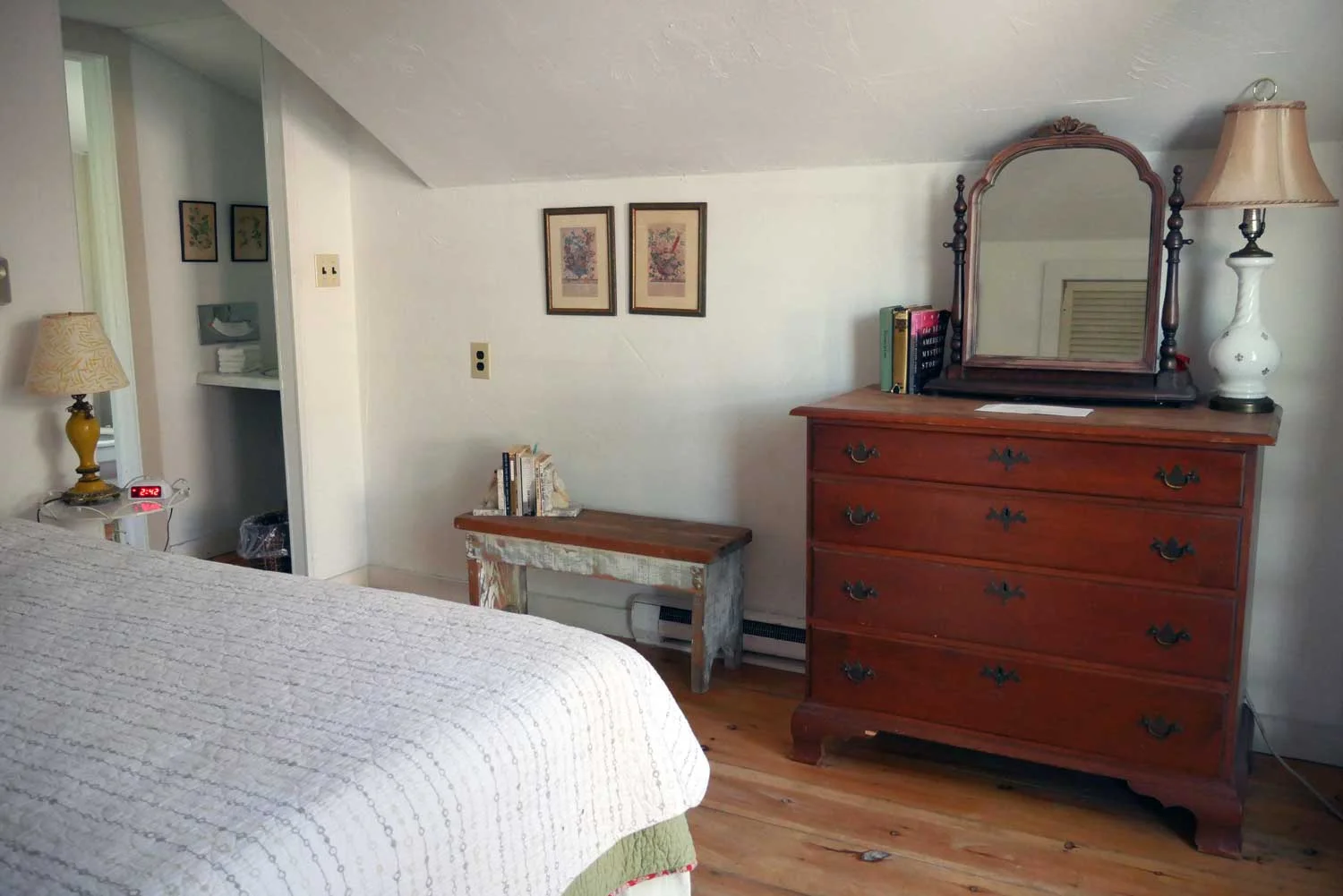 Room 33, Martingale
