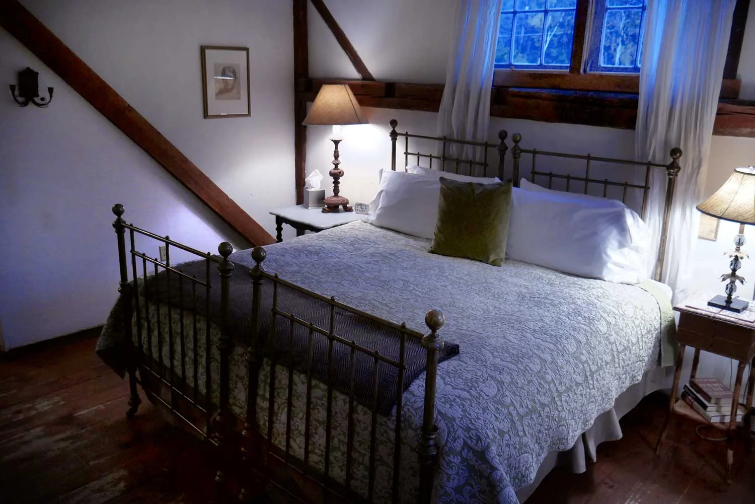 Room 7, Hayloft