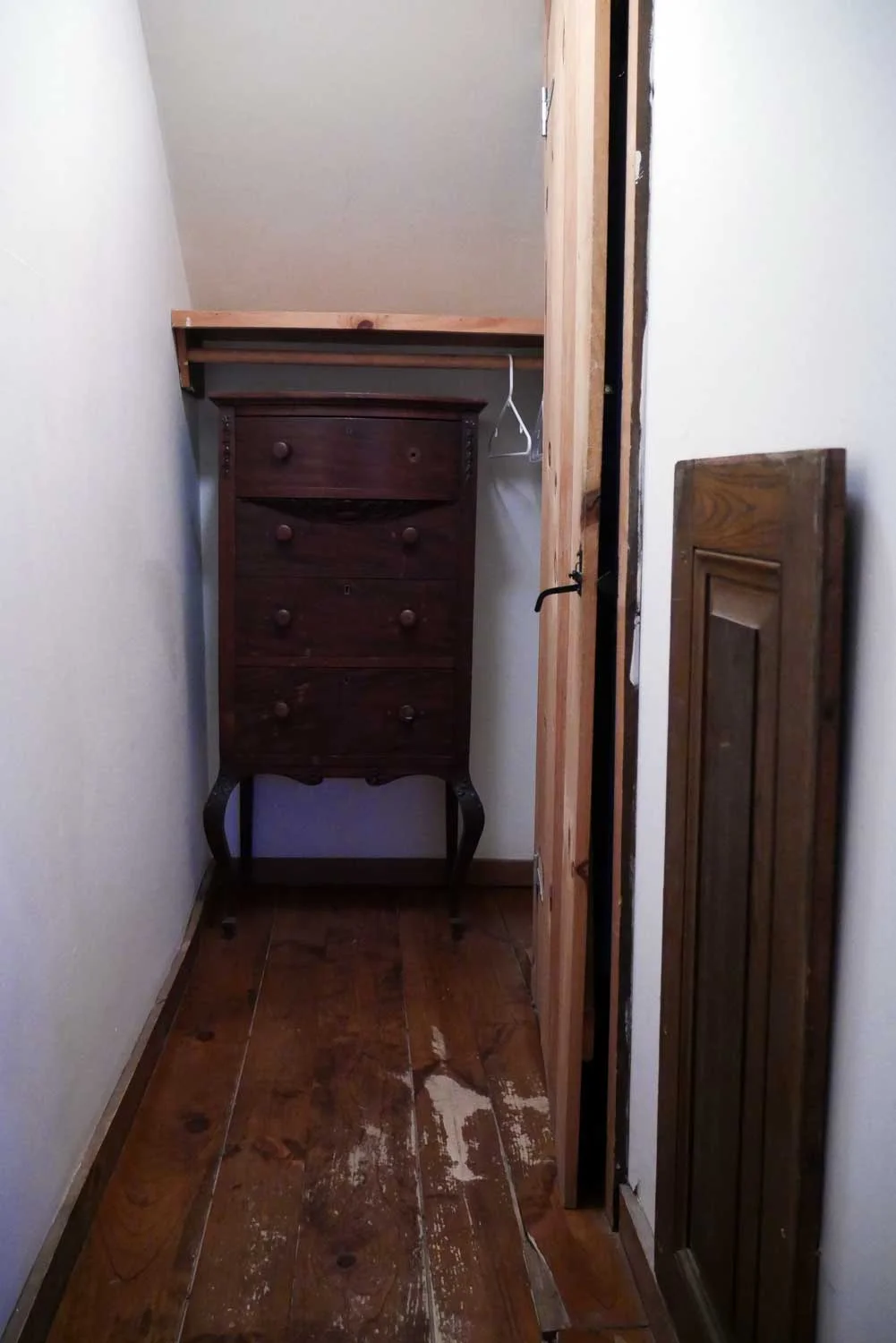 Room 7, Hayloft