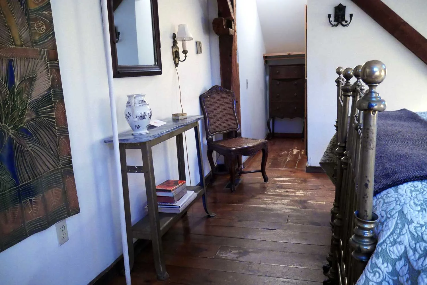 Room 7, Hayloft