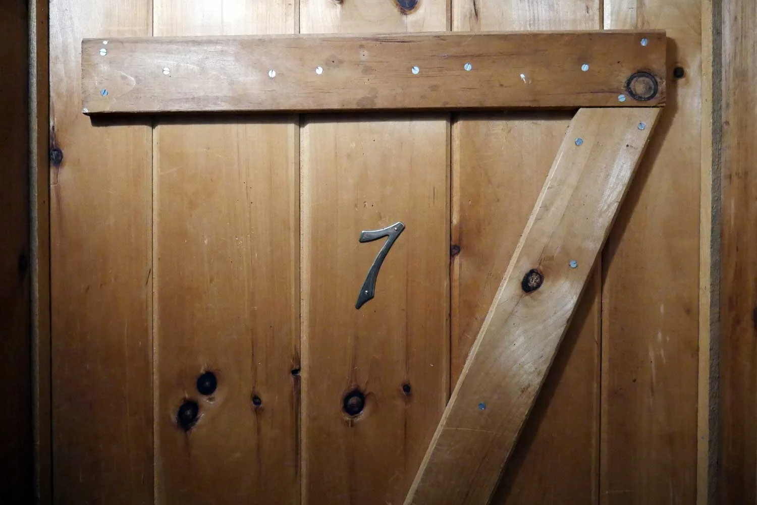 Room 7, Hayloft