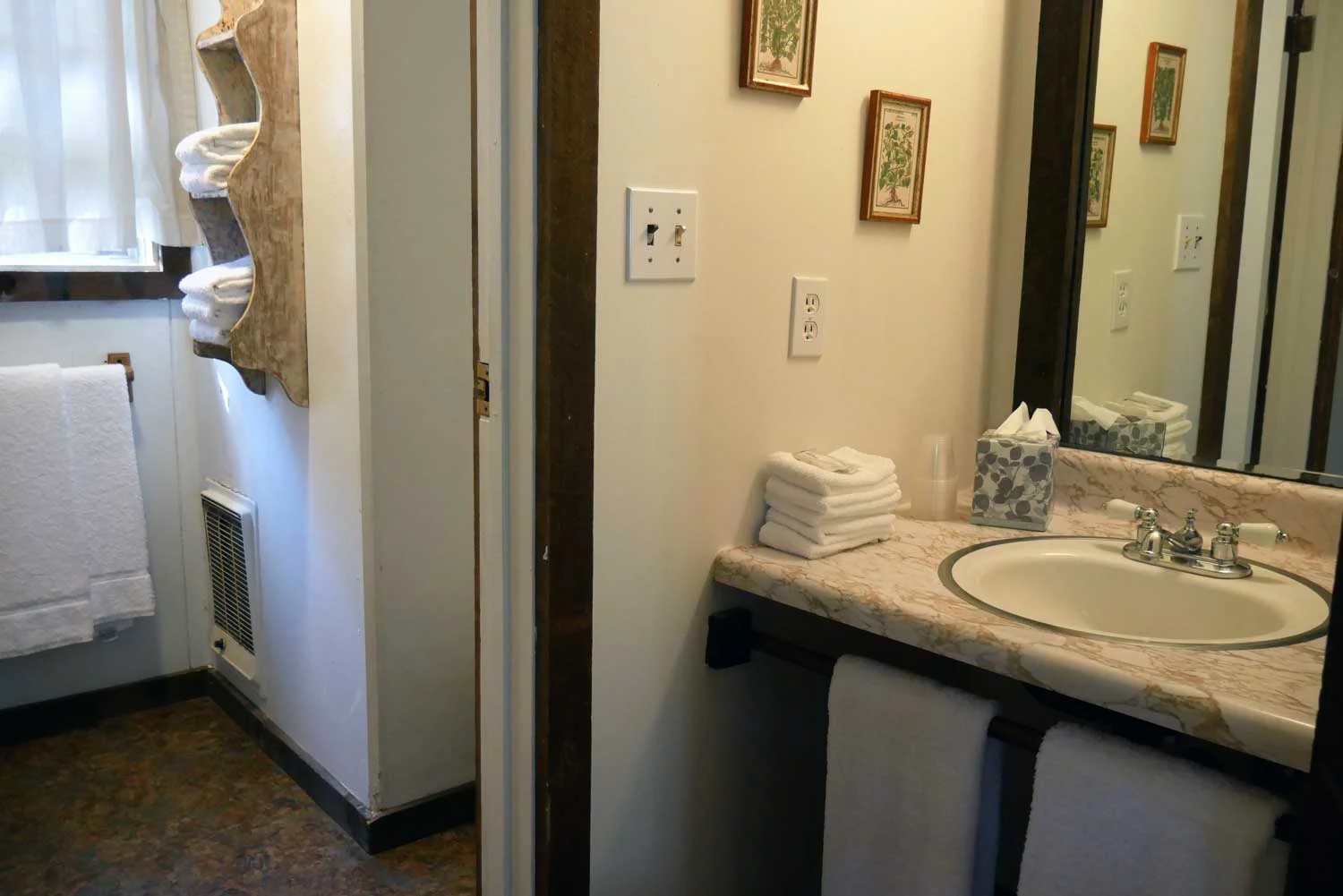 Room 16, Sage Cottage