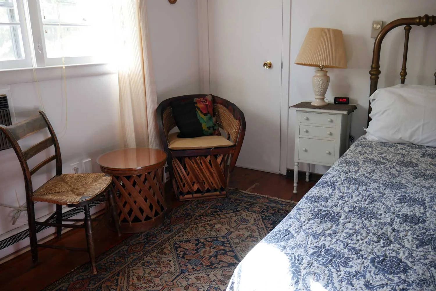 Room 20, Race Cottage