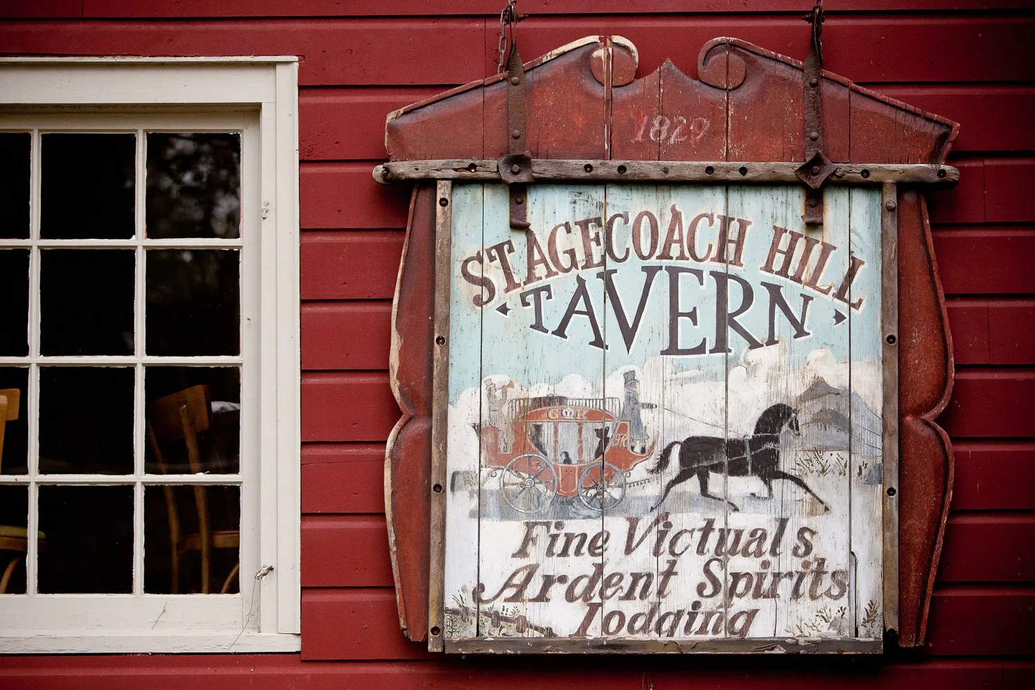 The+Stagecoach+Tavern+sign+(since+1829).jpeg