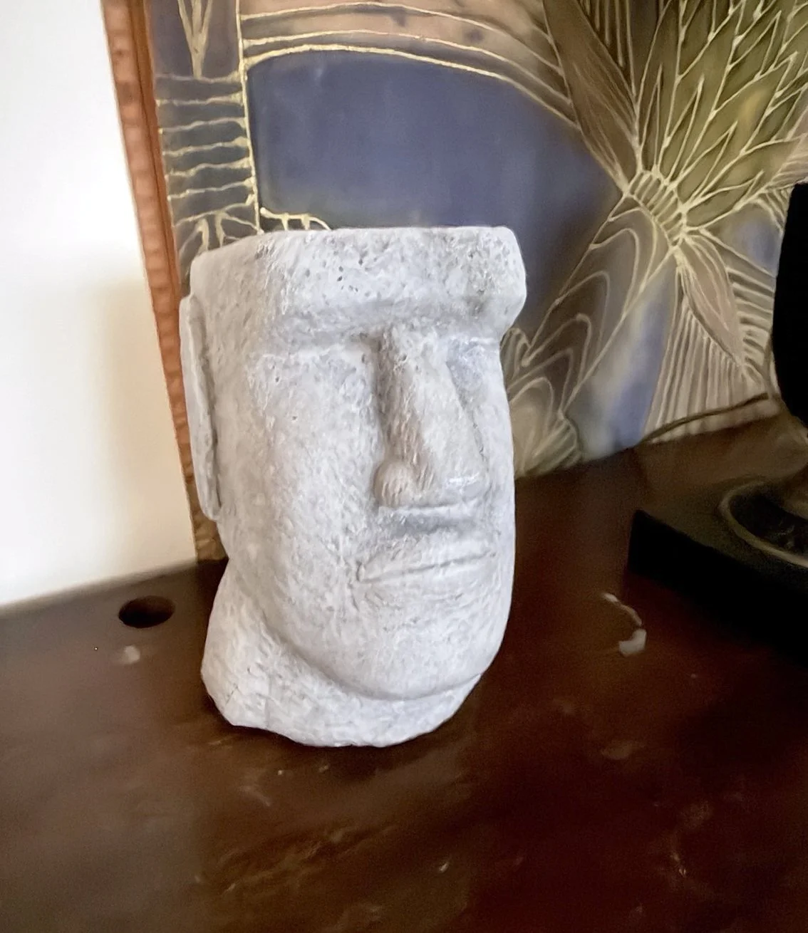 089 Easter Island moai head planter.jpg