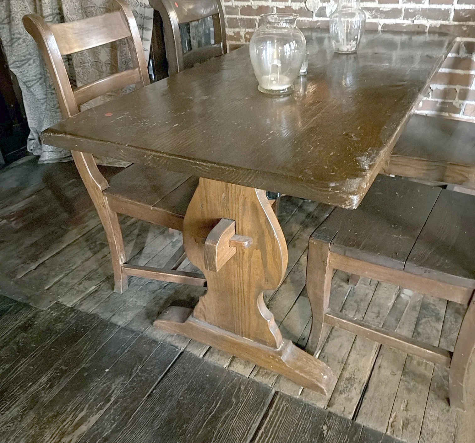 250 Oak trestle table.jpg