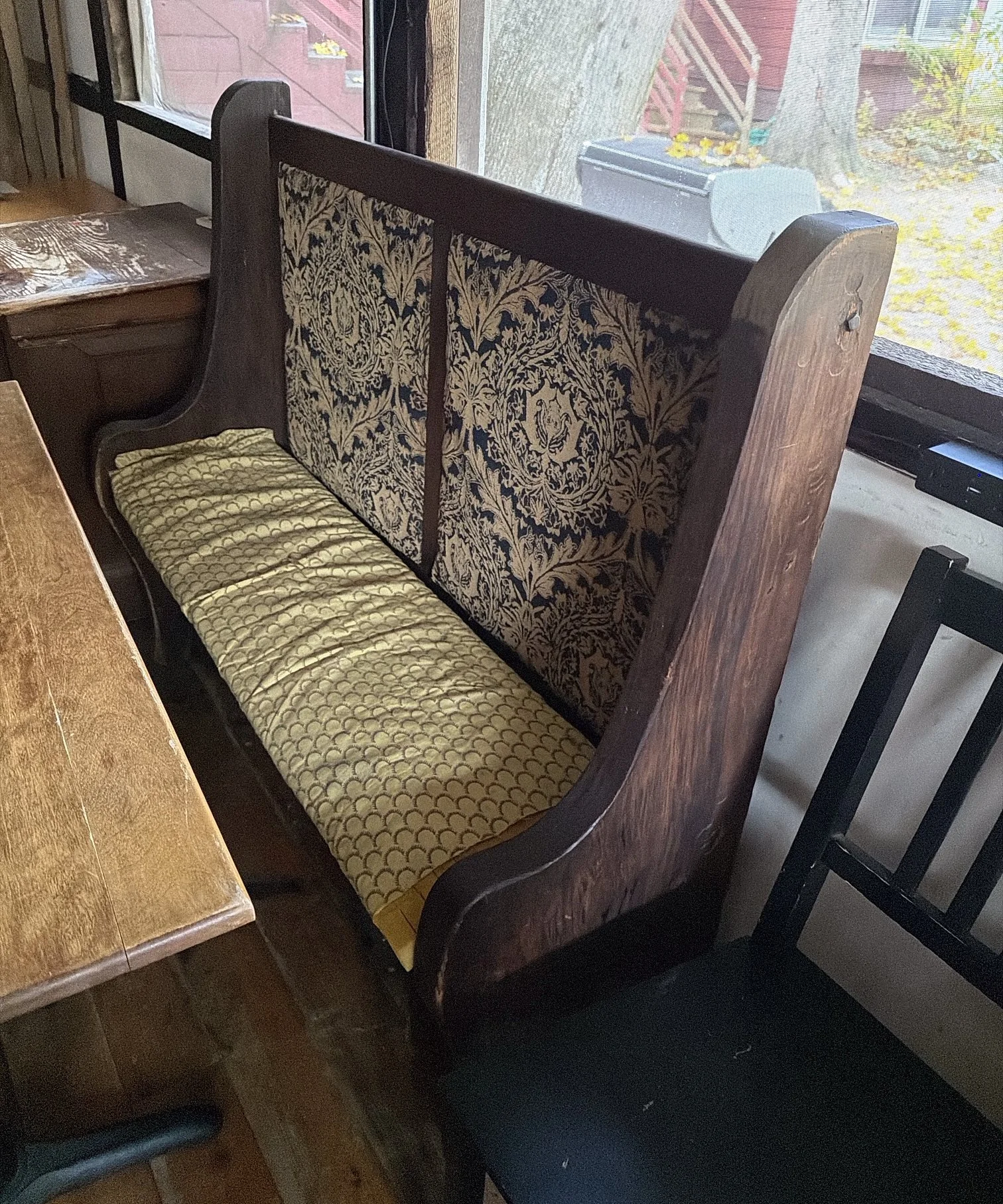 261 High-back booth settle, tapestry back.jpg