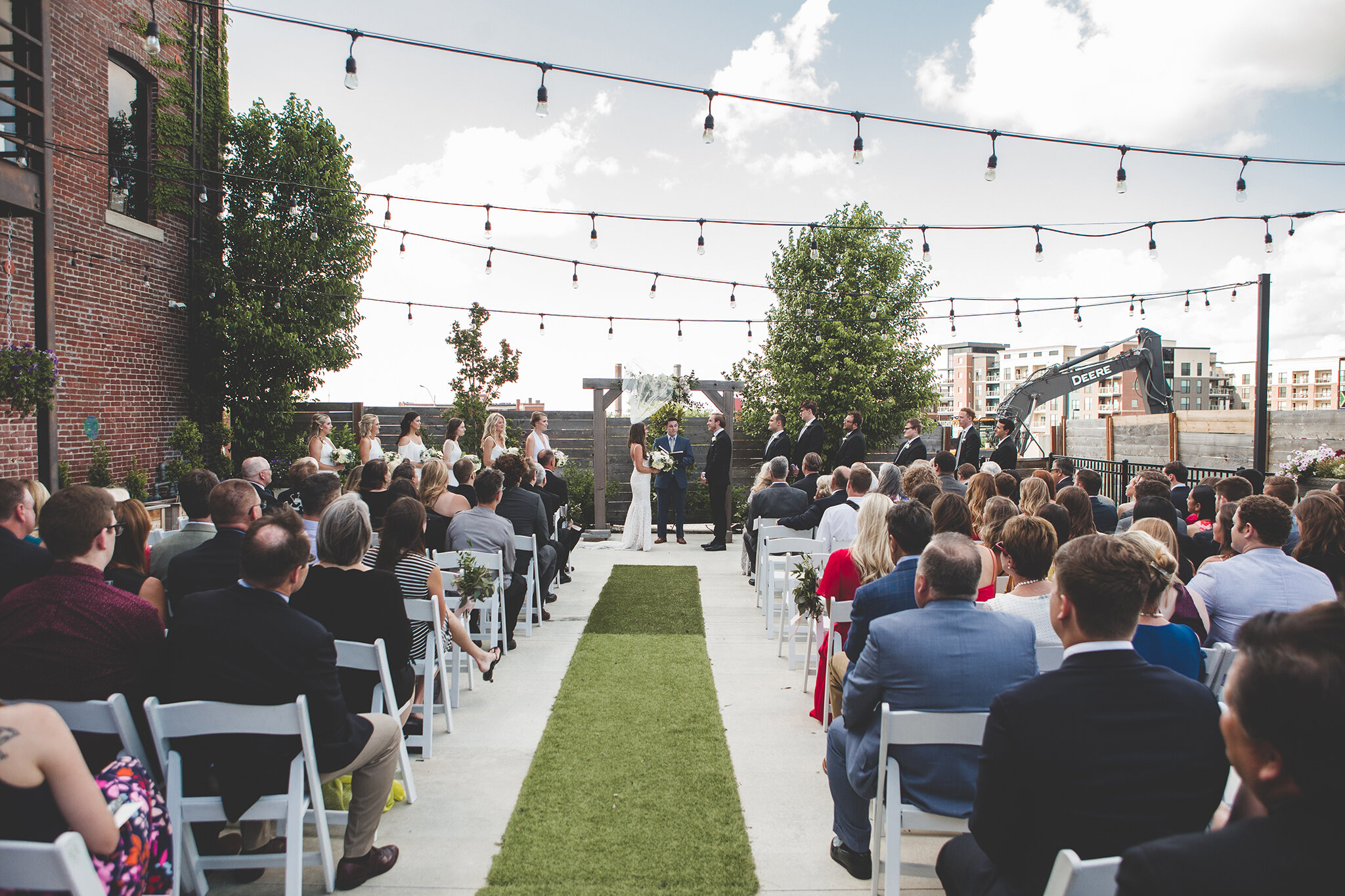 magnolia-venue-urgan-garden-kansas-city-wedding-photographer-jason-domingues-photography-peyton-peter-blog-0017.jpg