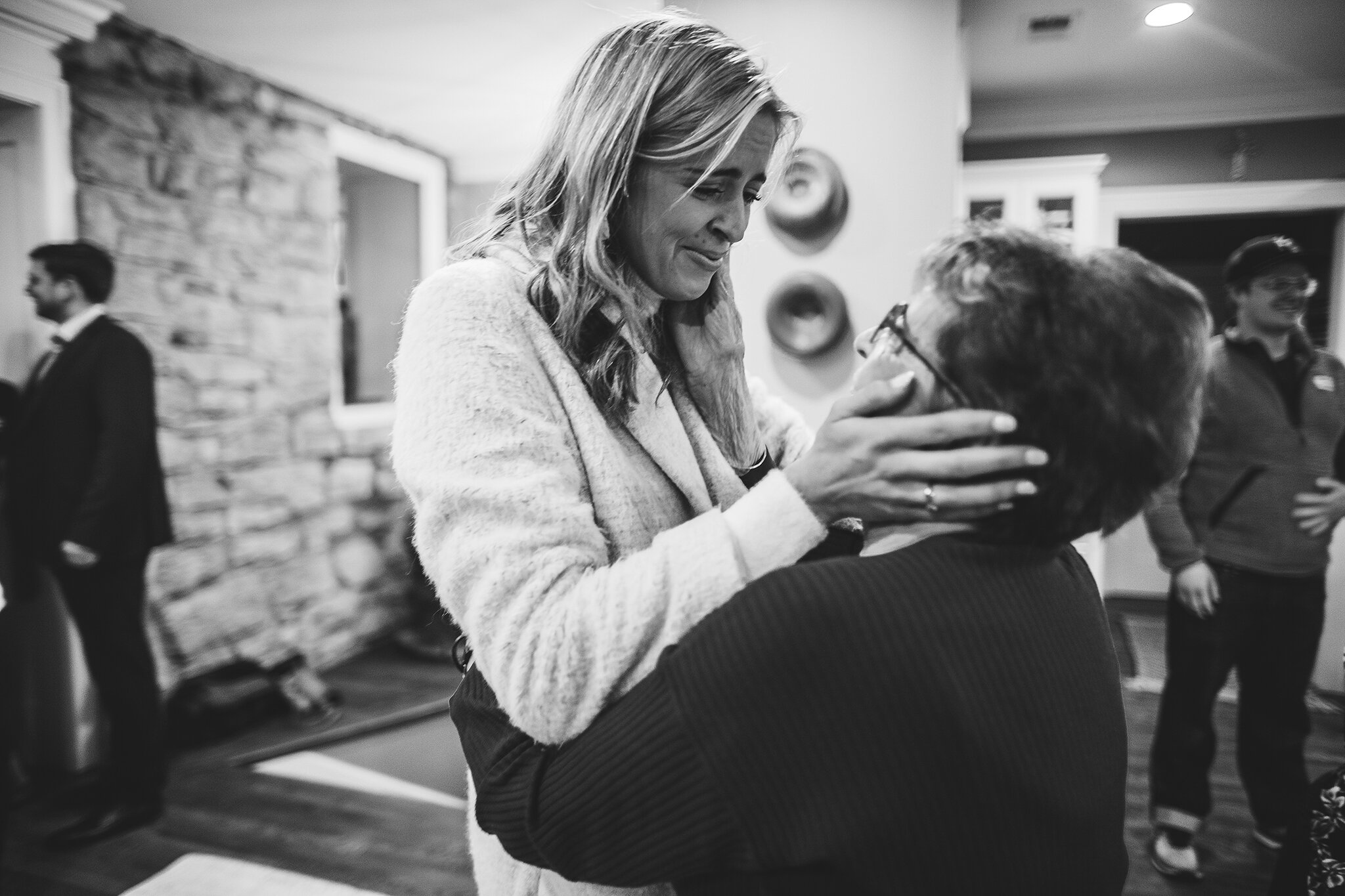 weston-red-barn-farm-engagement-session-kansas-city-wedding-photographer-jason-domingues-photography-courtney-colson-blog-0036.jpg