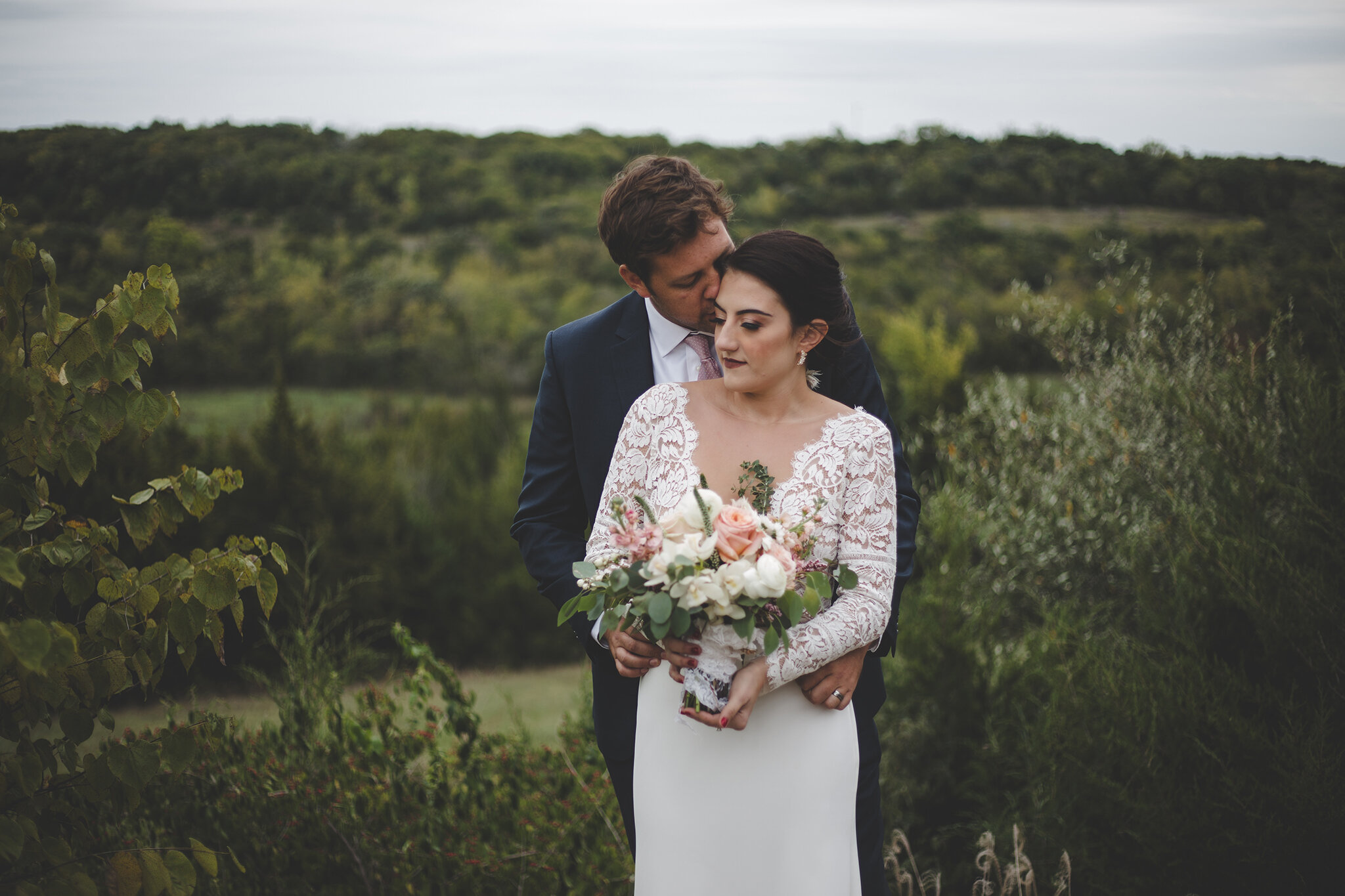 abe-and-jakes-landing-lawrence-kansas-wedding-photographer-jason-domingues-photography-kansas-city-jenna-mike-blog-0021.jpg