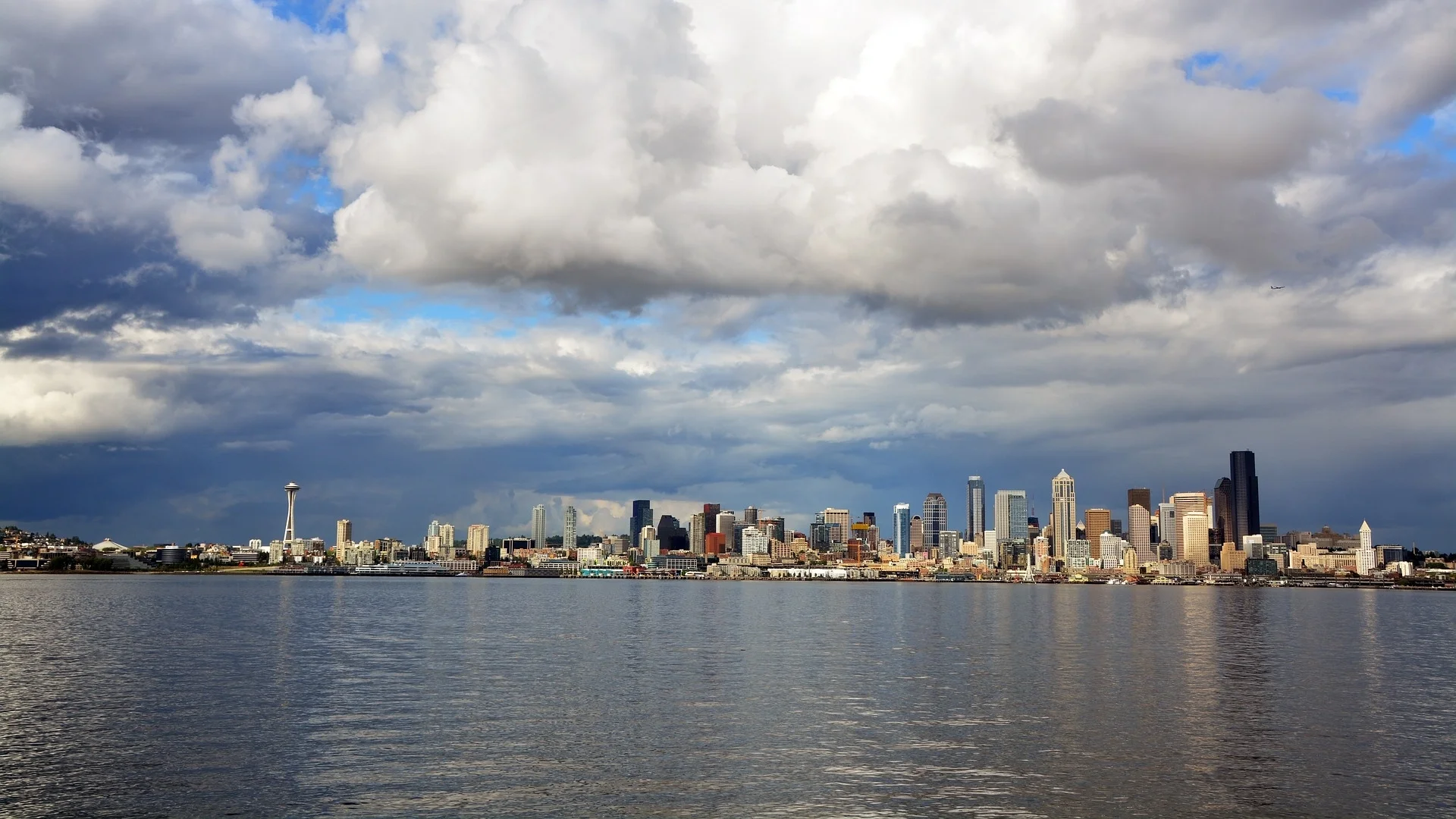 seattle-2112184_1920.jpg
