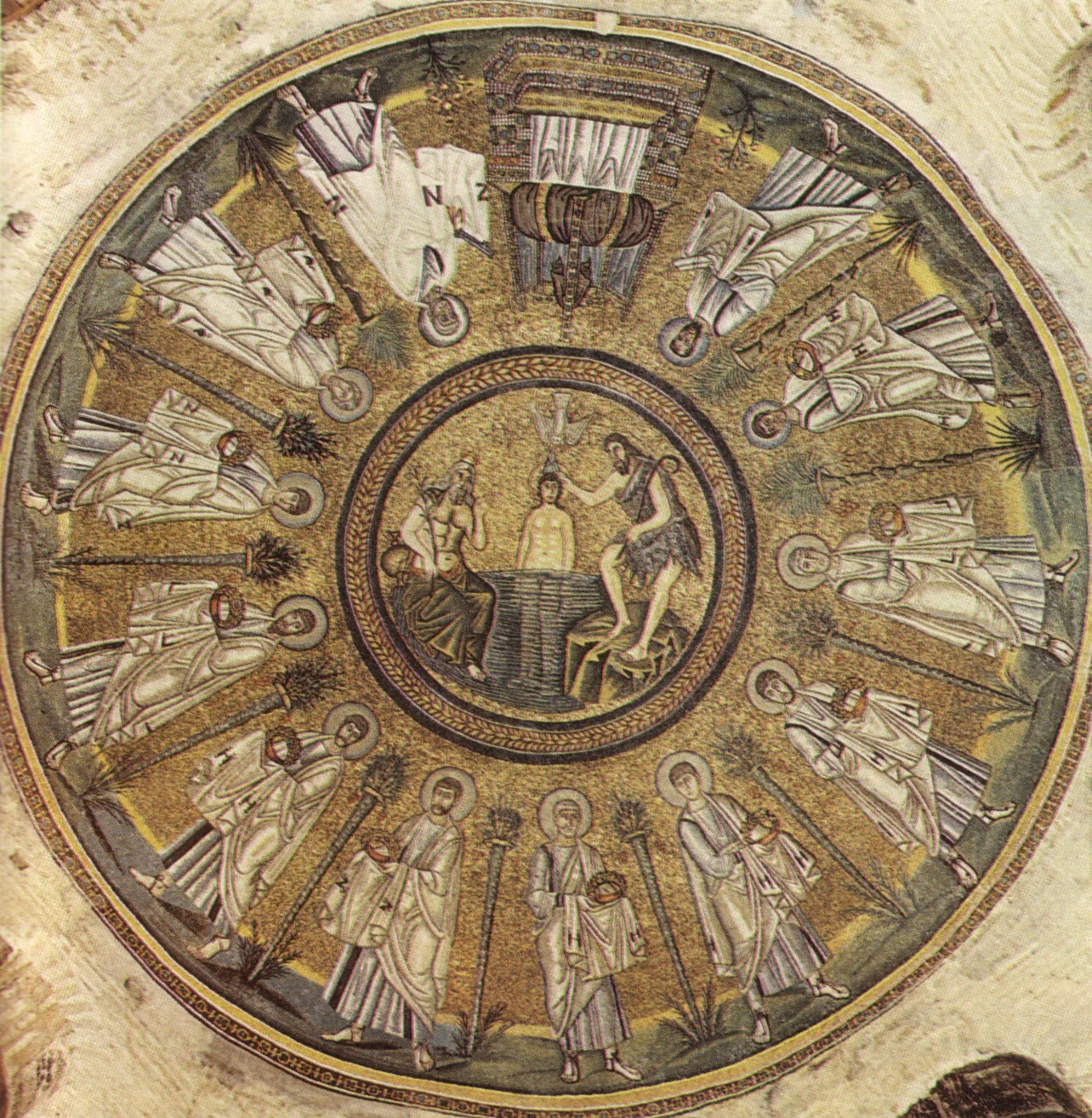Un fresco del bautisterio de la iglesia de Ravenna, Italia 