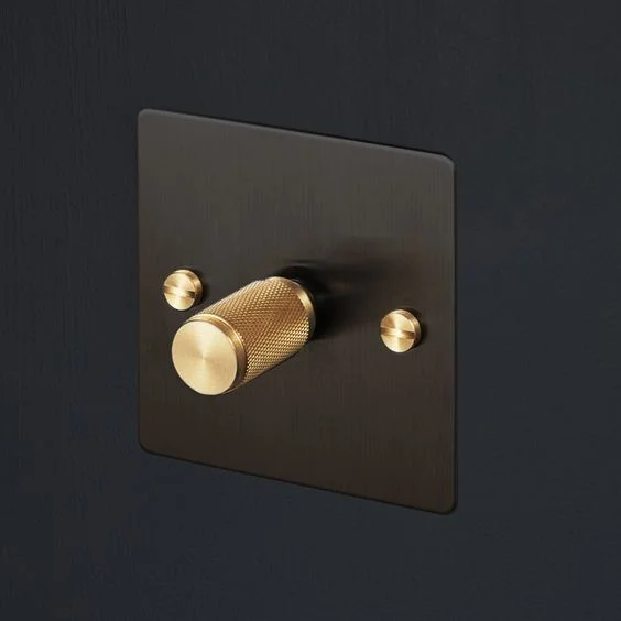 DARK SWITCH