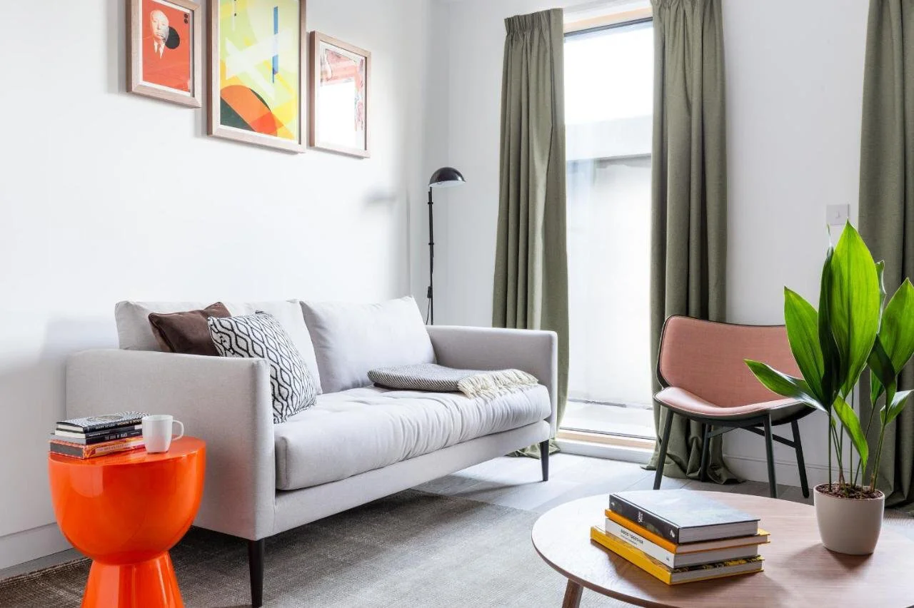 living room 3.jpg