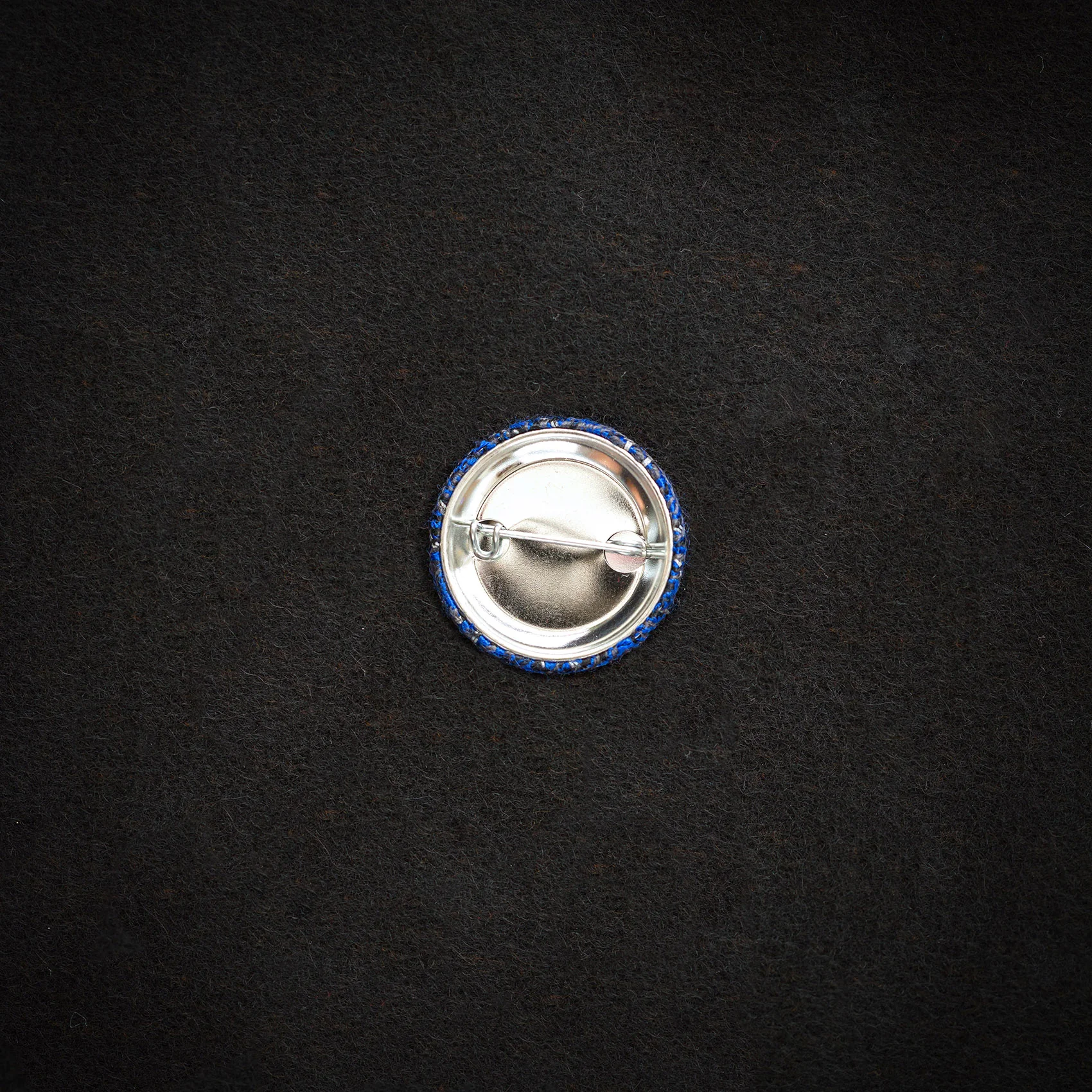 SingleBackS.jpg