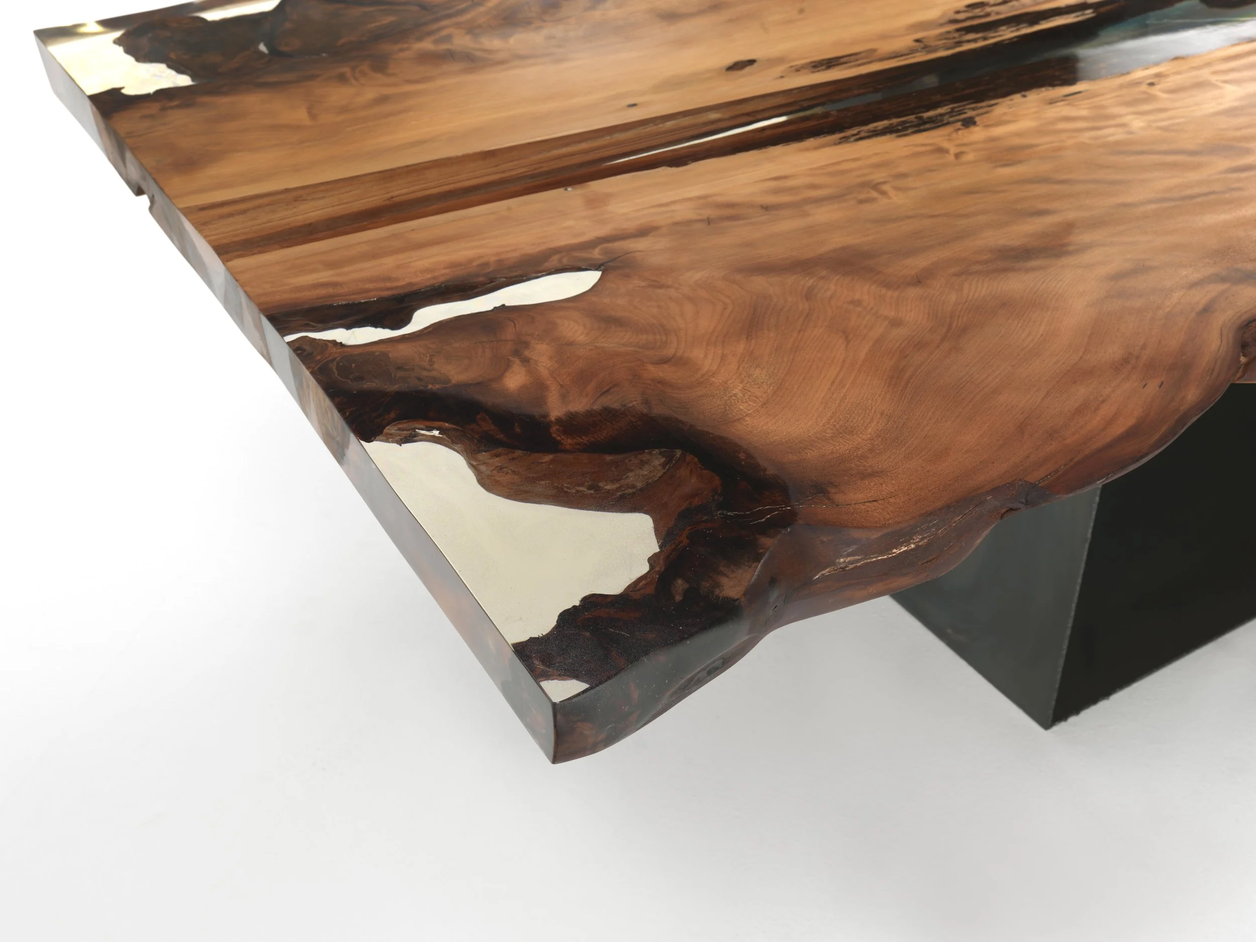 RIVA1920_Cube Kauri4.jpg