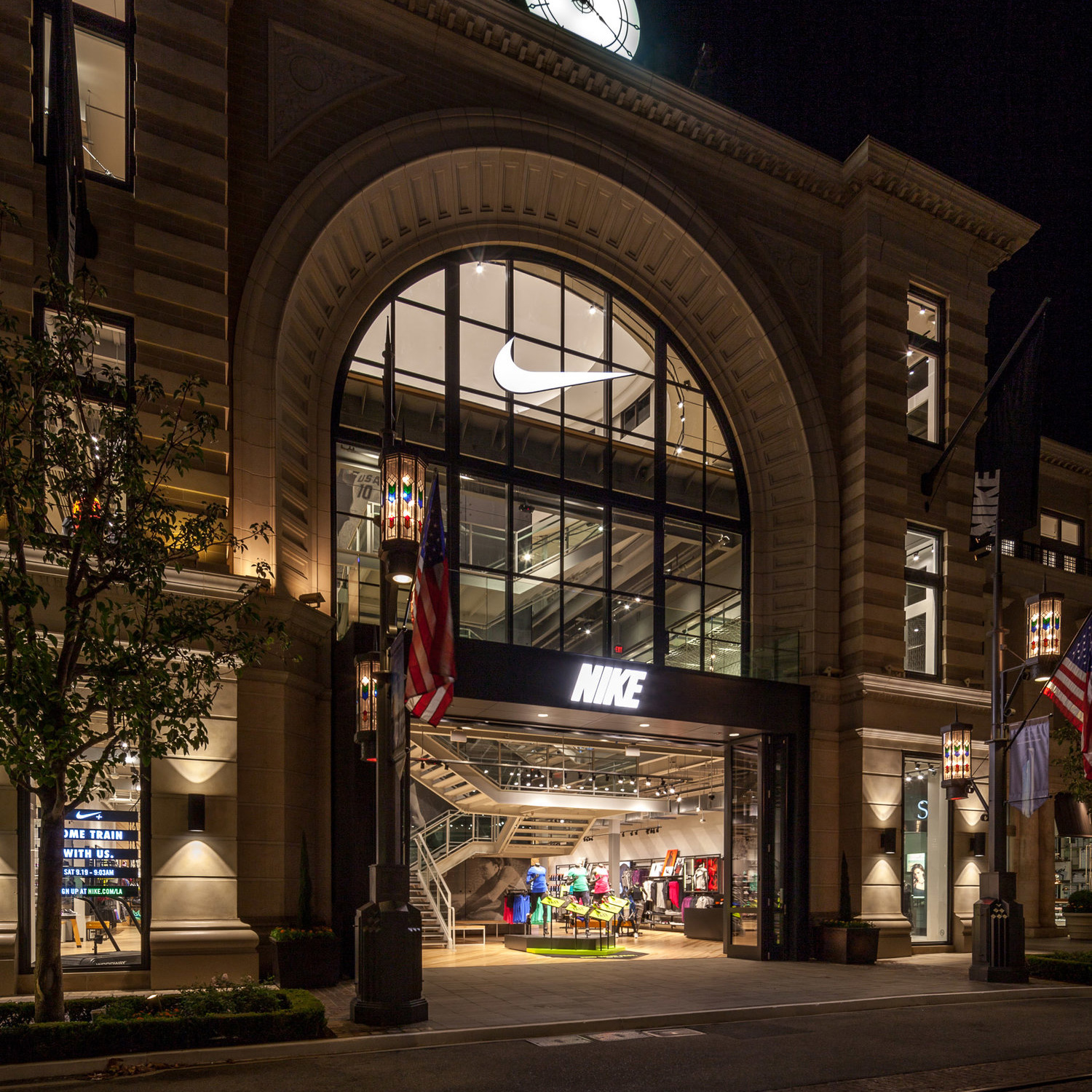 nike store in the grove