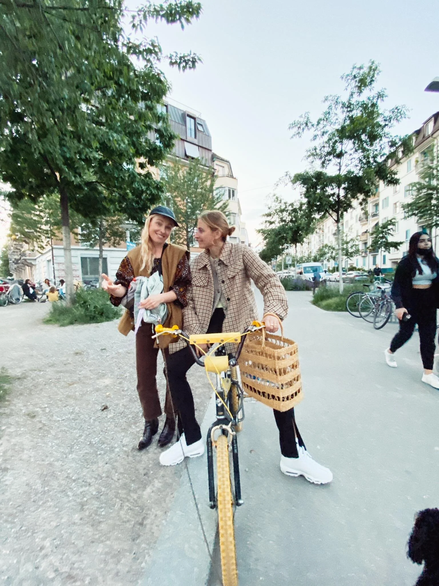 OPEN STUDIO WITH BURNINGLIGHTS