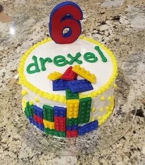 lego_cake.JPG