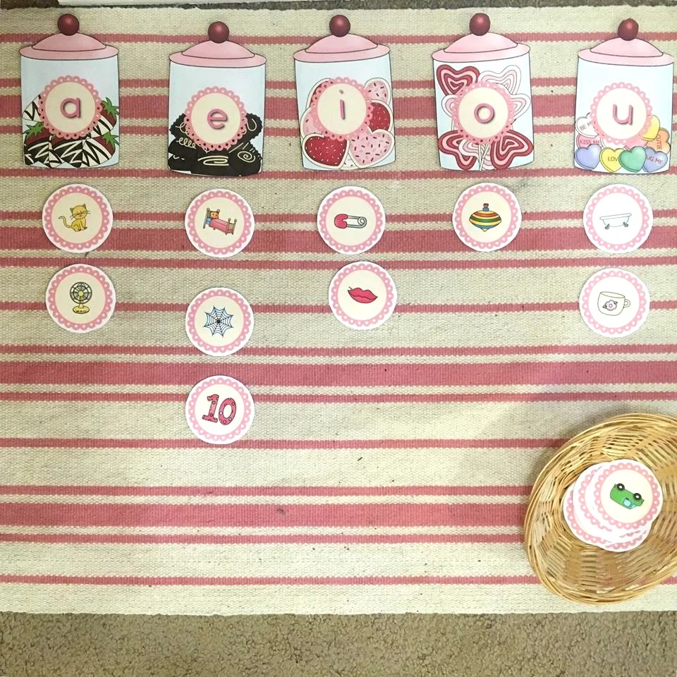This is the more challenging version, with no pictures to match to the jars.
