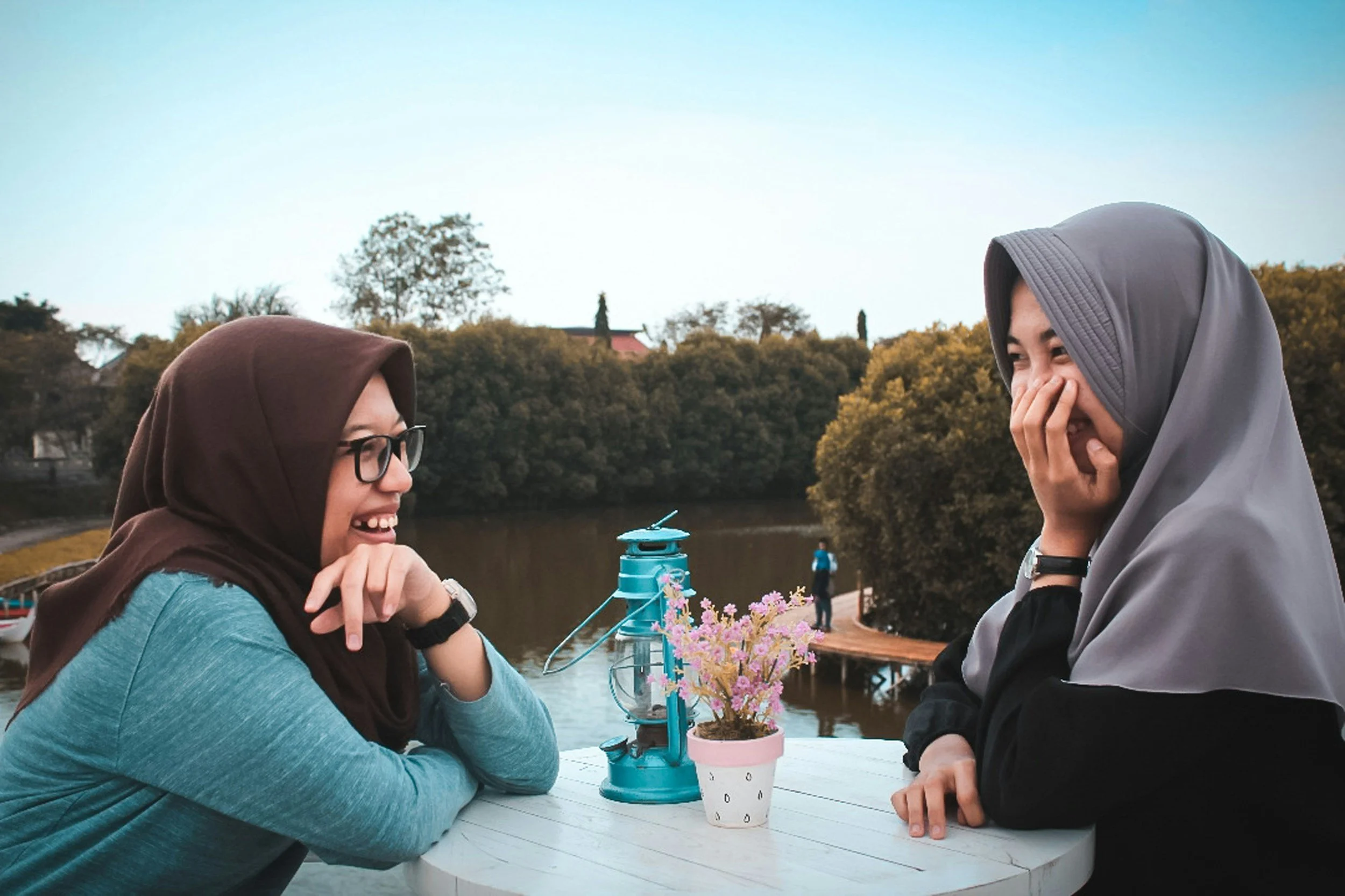 How to Create Phone-Free Time With Friends