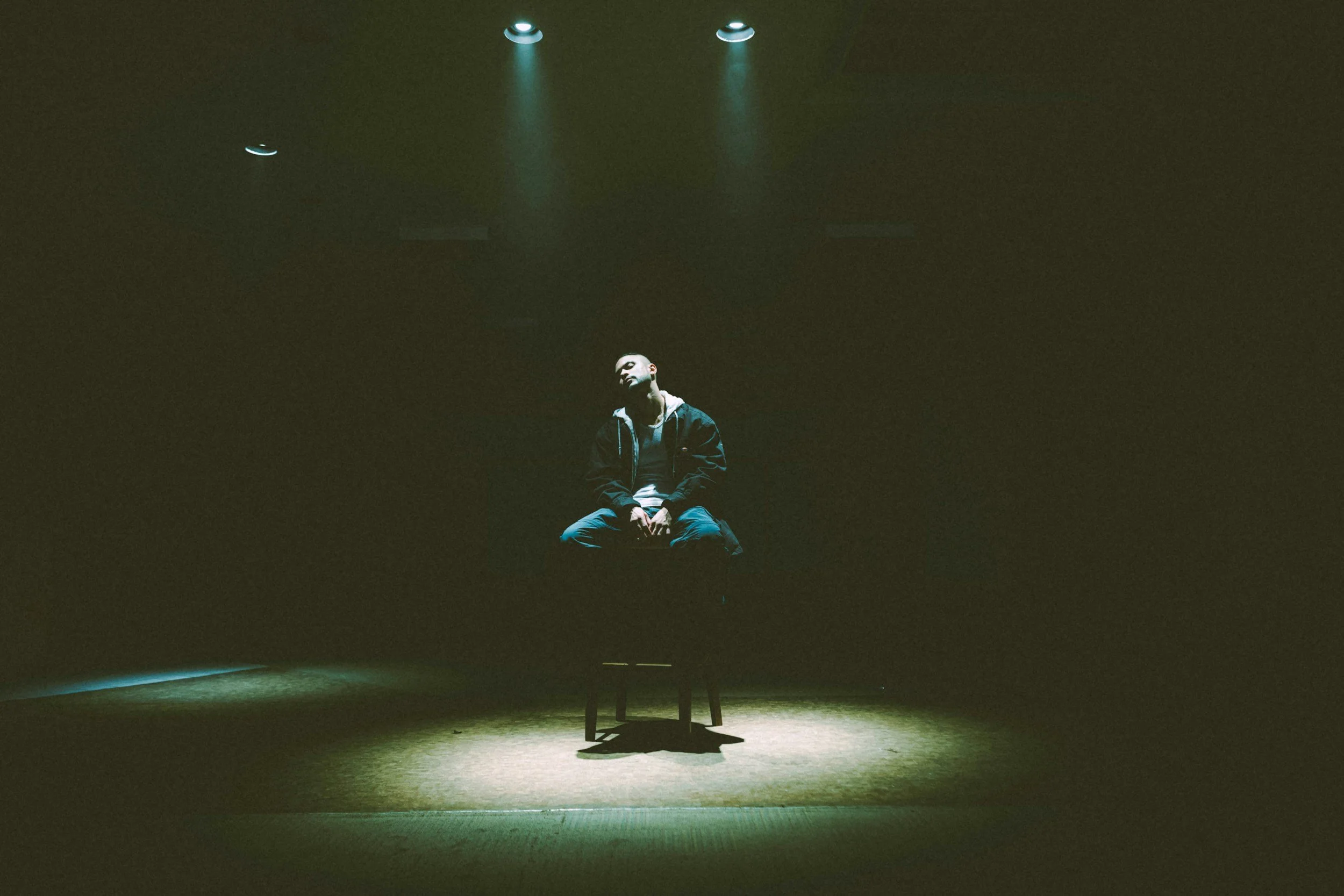 The Social Habit That's Quietly Making You Less Likable