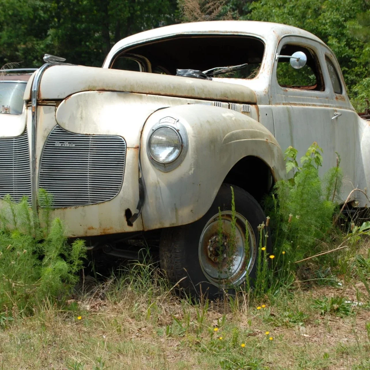Don’t Let It Sit and Rust: Junk Car Removal Pays Off Sooner Than You Think