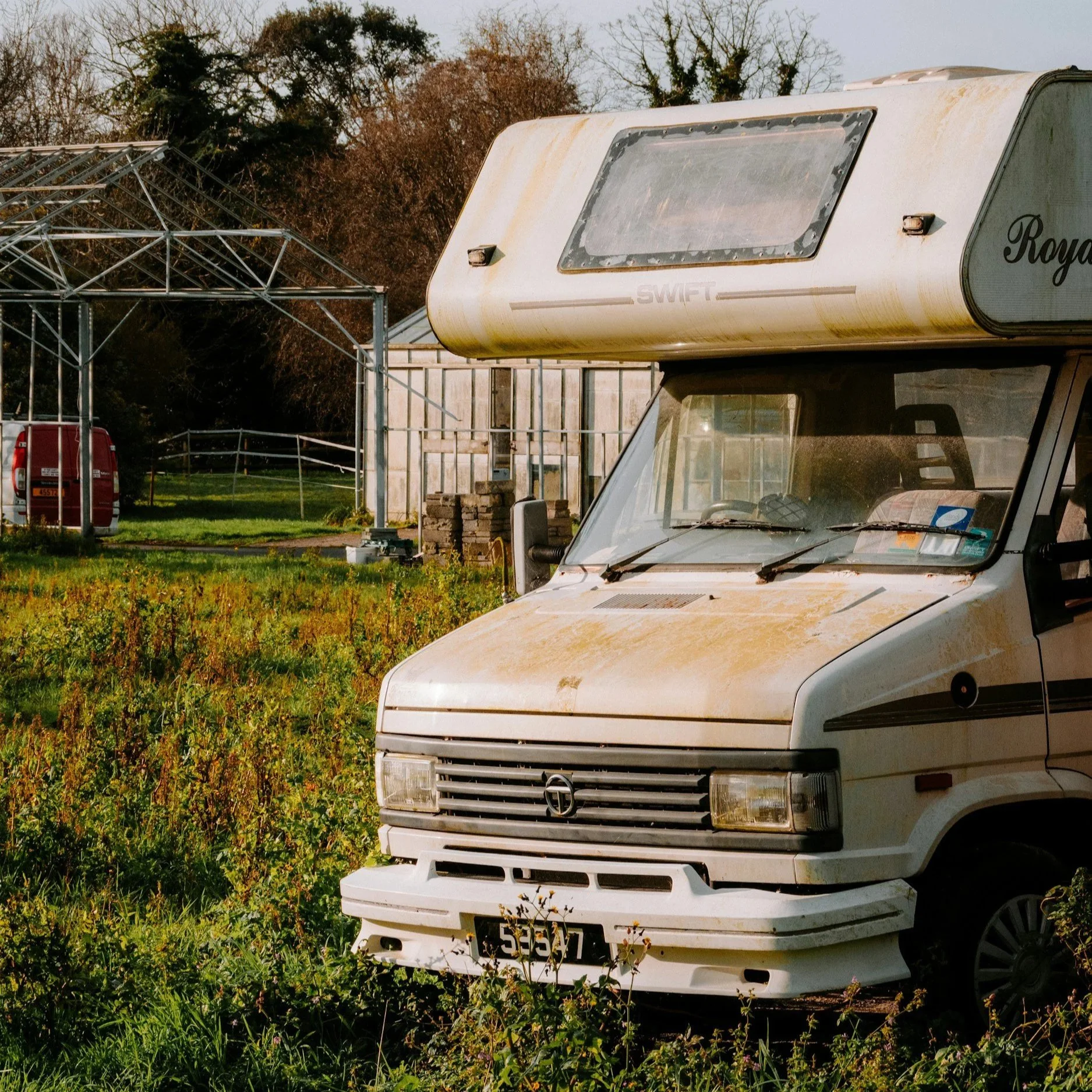 No Tow? No Problem! How Today’s Motor Home Removal Services Do It All