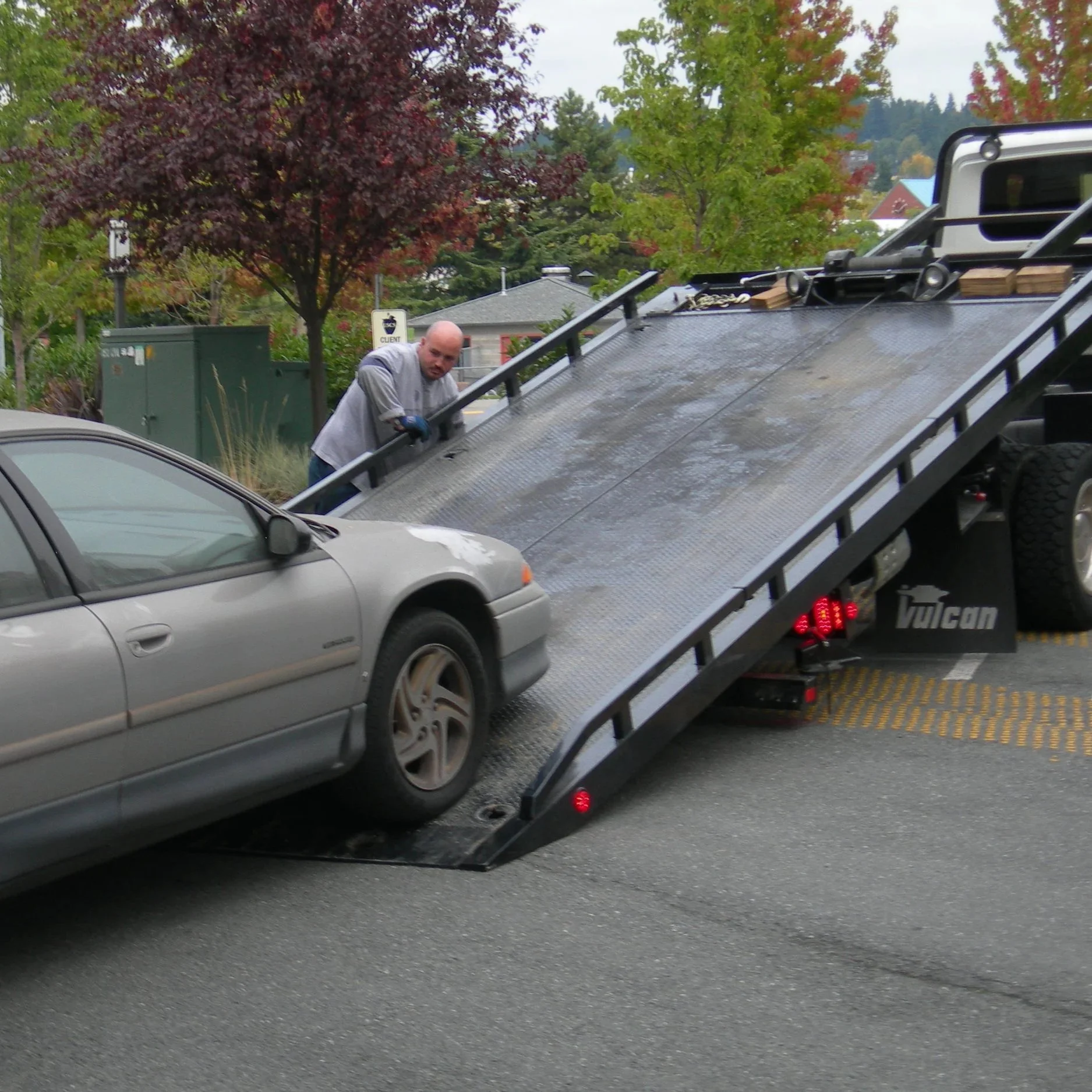 Heavy Equipment Removal: Safe, Efficient, and Reliable