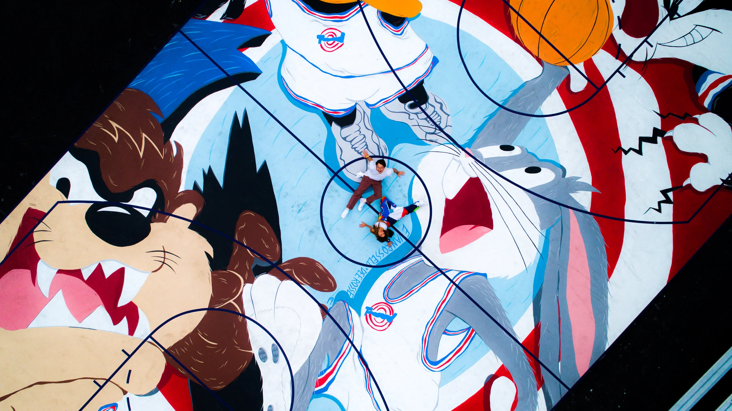 Artists Evan Rossell & Dee Rosse Reimagine the 'Tune Squad'