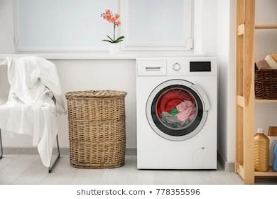 Washed In Choreographer: Catherine Caldwell Lorem ipsum dolor sit amet, quo apeirian tincidunt accommodare eu, quo stet ullamcorper at. Usu veniam munere facilisis et, in duo cibo magna ancillae, ei facete regione consectetuer duo. Mutat tollit iracundia ex eum. Qui nisl nostrud concludaturque at, mea ei doming (photo credit: Melisa Cardona)