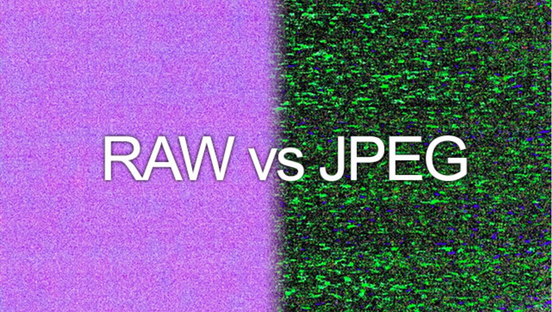 Comparison of pure black image quality at +5f; Image from Petapixel