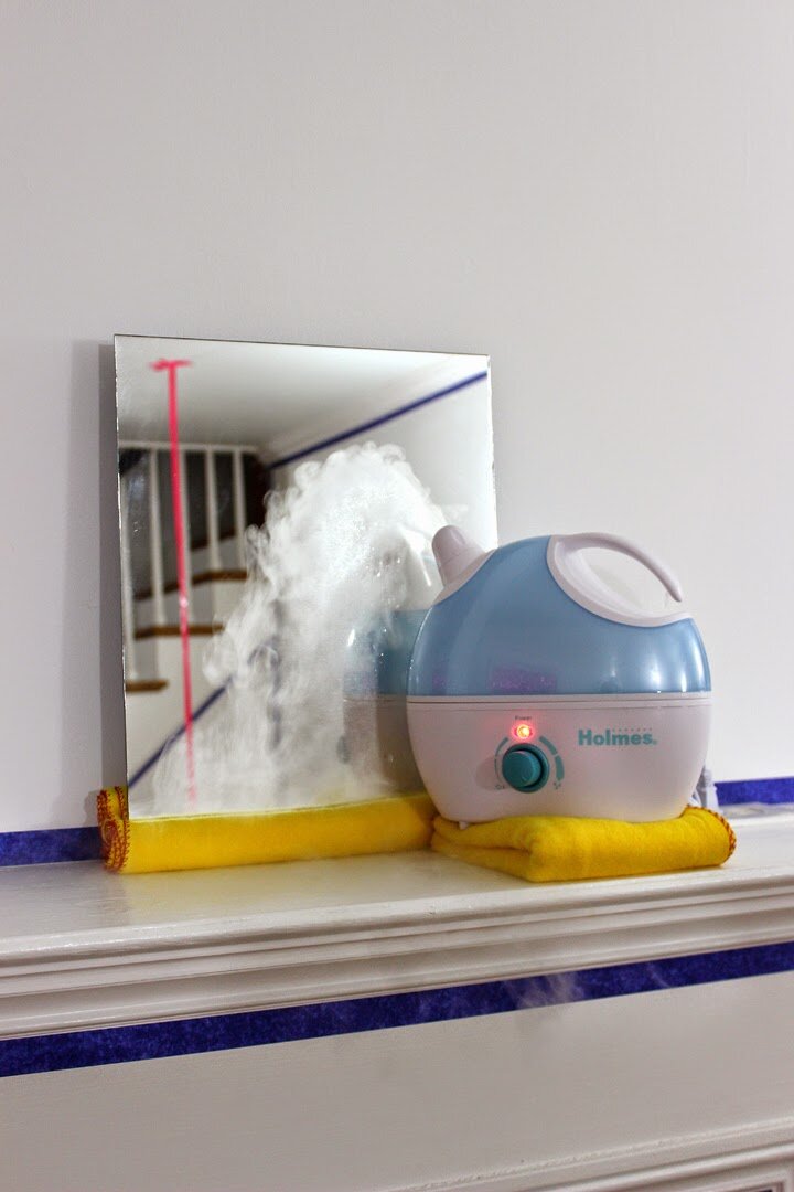   snaggletooth &nbsp;(humidifier, mirror, water, towels, condensation)&nbsp;2014&nbsp;&nbsp; 