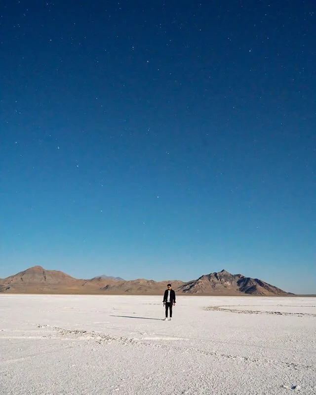 🌙 Boneville Salt flats 🧂 .
.
.
.
.
#minimal #minimalistic #minimalism #minimalist #neon &nbsp;#minimal_people #nyc&nbsp;&nbsp;#nycc #nycity #nyc_highlights #nycphotographer #nycityworld #nyc_explorers #humansofnewyork #nycphotography #sonya7iii #ny