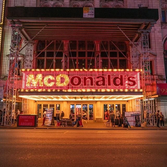 🏢 🍔 Embrace the Absurd 🍟 🏬
.
.
.
.
.
#minimal #minimalistic #minimalism #minimalist #neon &nbsp;#minimal_people #nyc&nbsp;&nbsp;#nycc #nycity #nyc_highlights #nycphotographer #nycityworld #nyc_explorers #humansofnewyork #nycphotography #sonya7iii