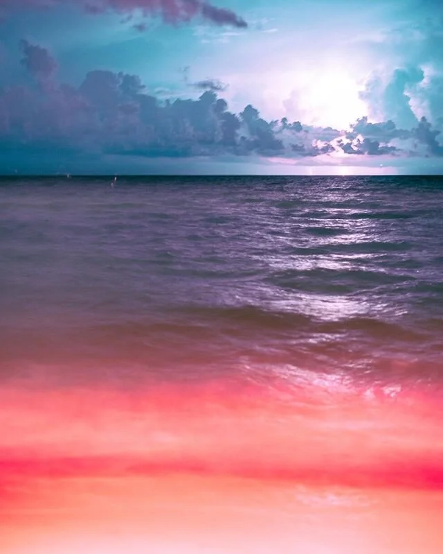 Dorian
.
.
.
.
.
#artofvisuals #sonya6000 #streetphotography #canon #photographer #sonya7rii #sonyimages #hurricanedorian #instagood #sonyphotography #sonyalpha #photoshoot #picoftheday #miamibeach #travel #cinematographer #sony #nature #landscape #p