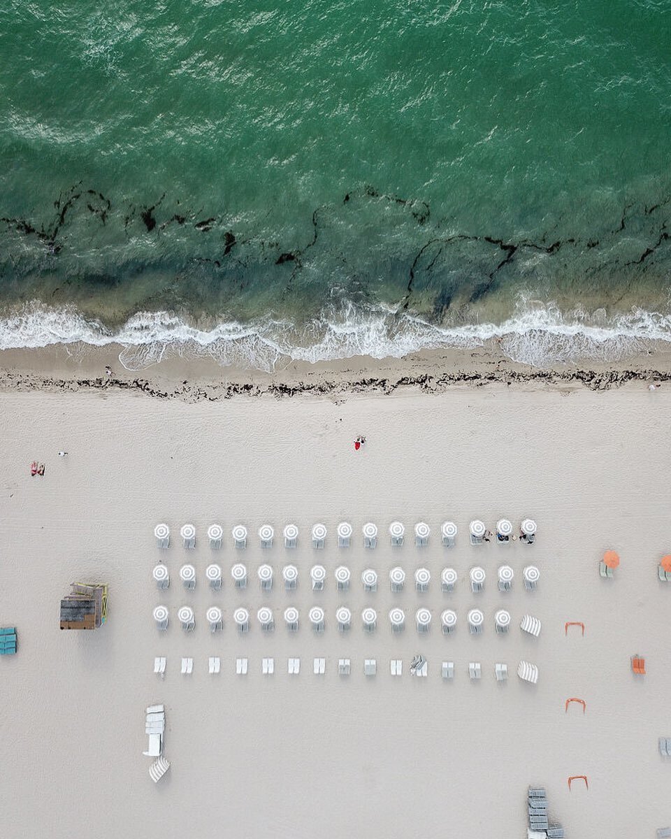 Silversand Umbrellas
Miami Beach, Fl
📷 Prints on ig store💥 
.
.
.
.
.
#instagood #travelphotography #travelgram #photooftheday #photography #travelblogger #love #nature #like4like #traveling #picoftheday #travelling #life #instatravel #wanderlust #