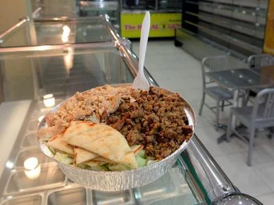 halal-guys-plate-getty.0.jpg