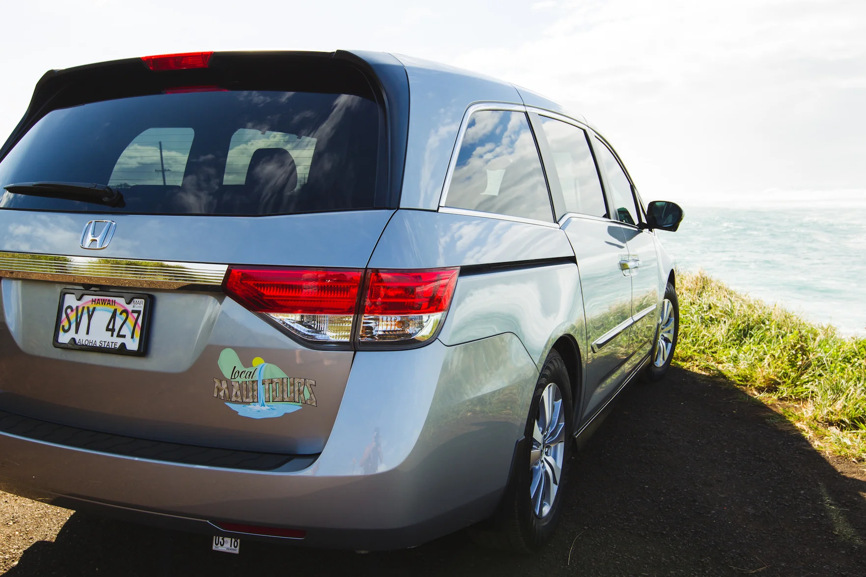 local-maui-tours-van-with-logo