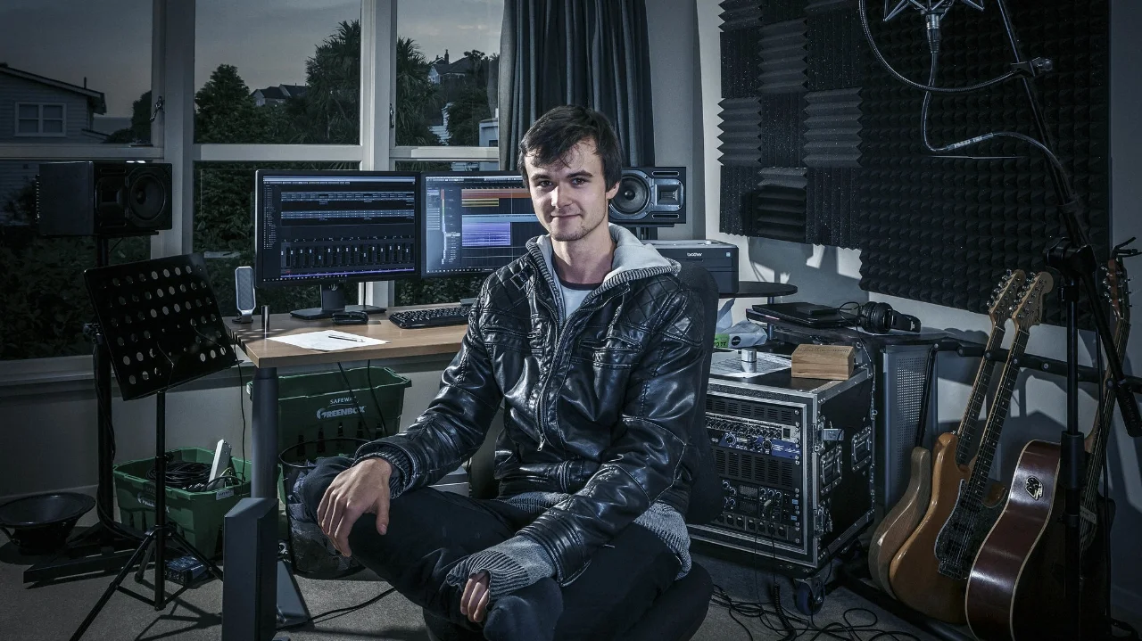 Music production teacher in studio