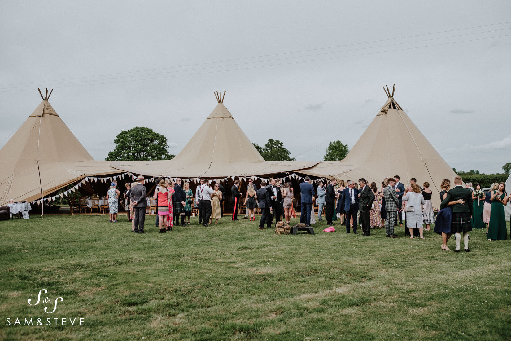 Islip Church and Oxfordshire Marquee Wedding Rebecca and Andrew  (32 of 60).jpg