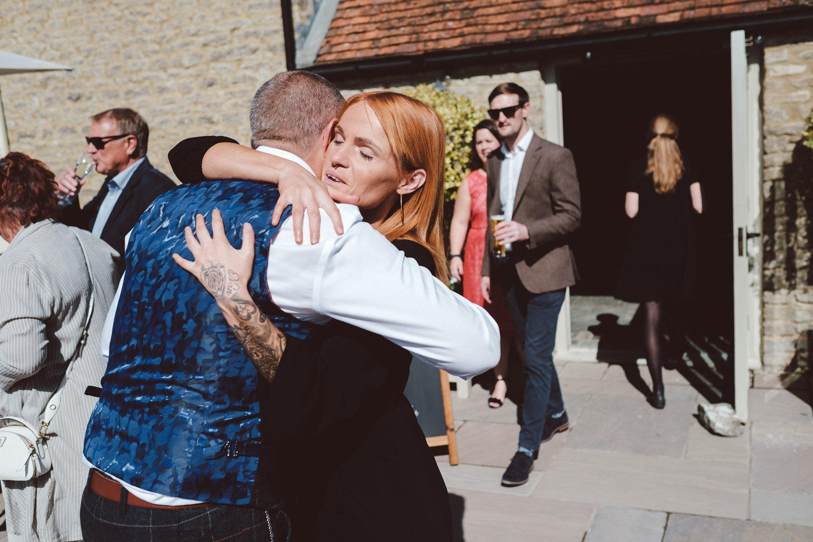  The Stratton Court Barn Wedding of Emma and Simon, photographed by Sam and Steve Photography 