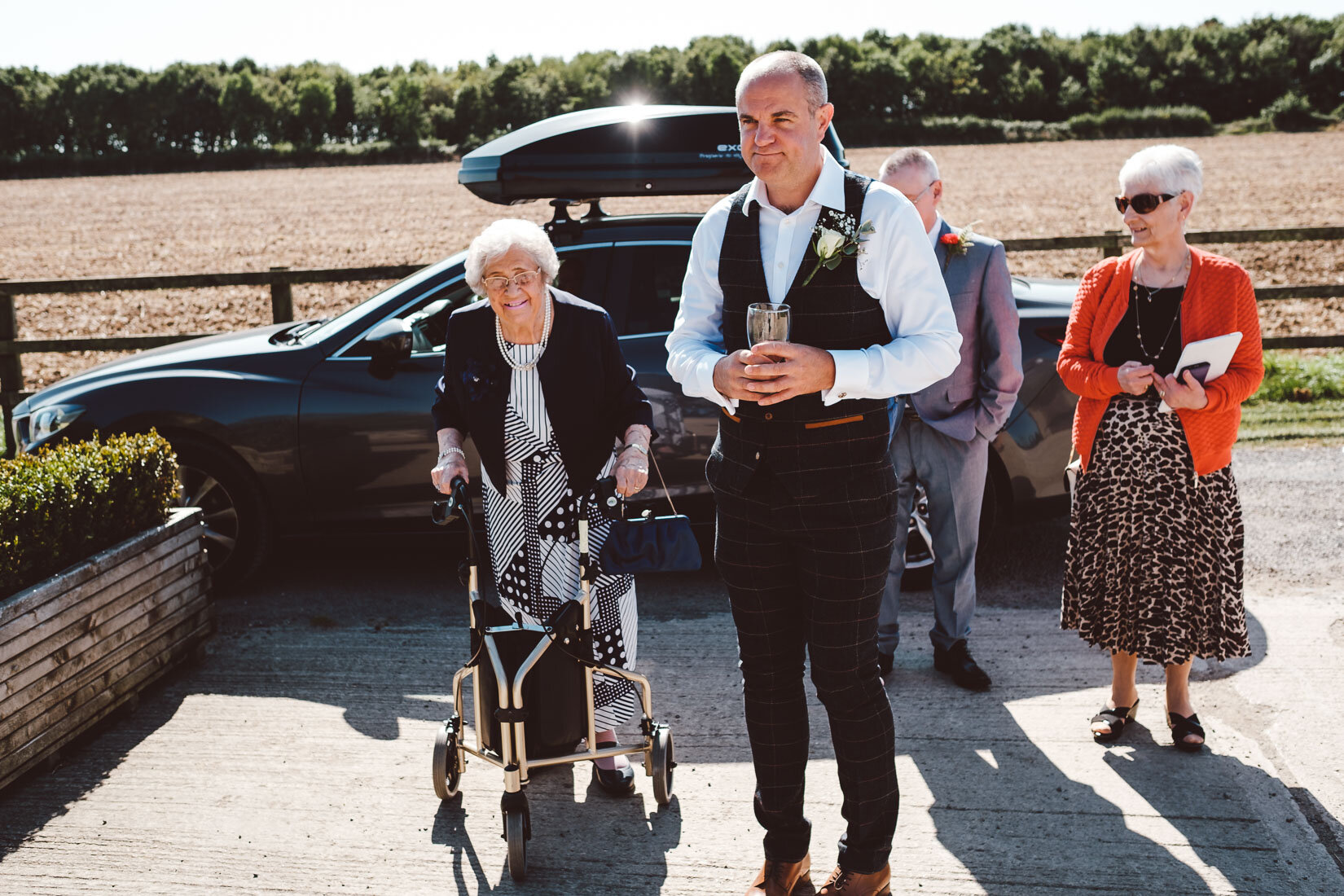  The Stratton Court Barn Wedding of Emma and Simon, photographed by Sam and Steve Photography 