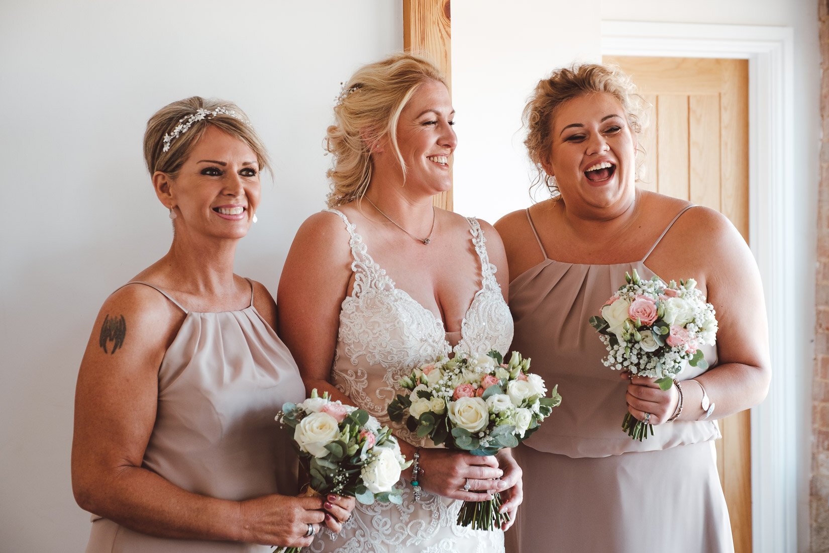  The Stratton Court Barn Wedding of Emma and Simon, photographed by Sam and Steve Photography 